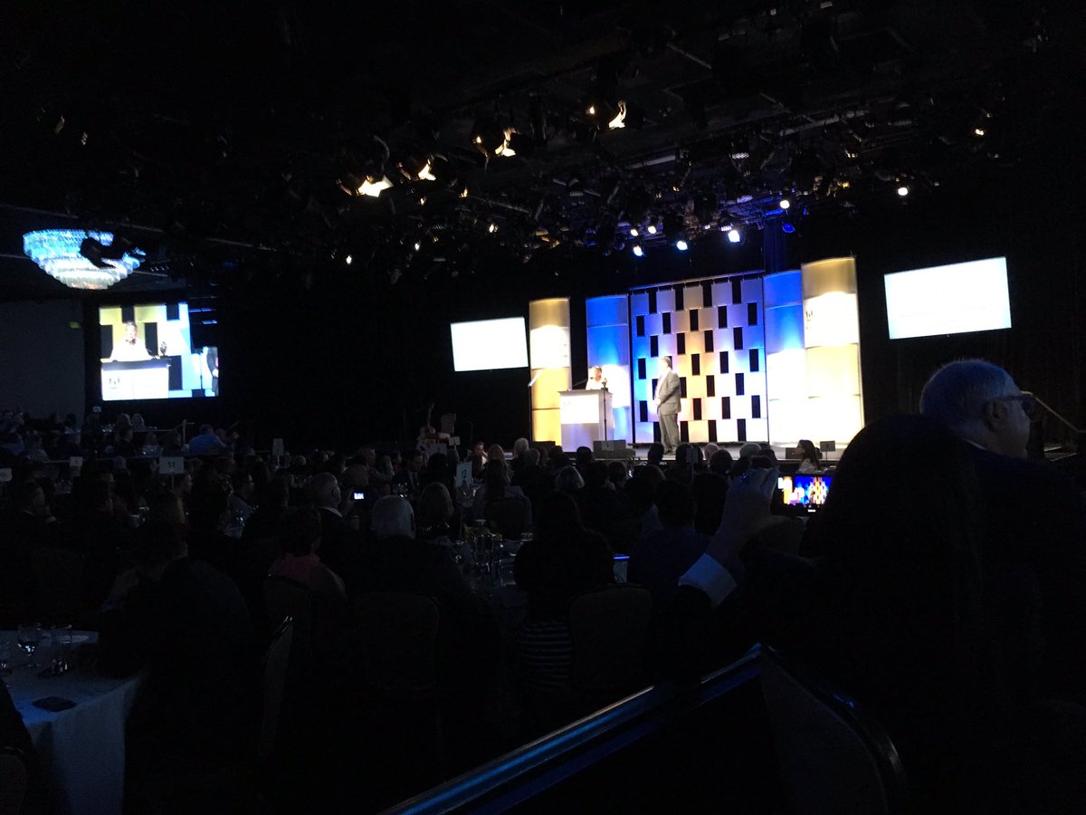 nicolasdr8's tweet photo. An honor to be at the #JewishFamilyService gala tonight. Such wonderful work serving those in need https://t.co/ijJciIiIw8