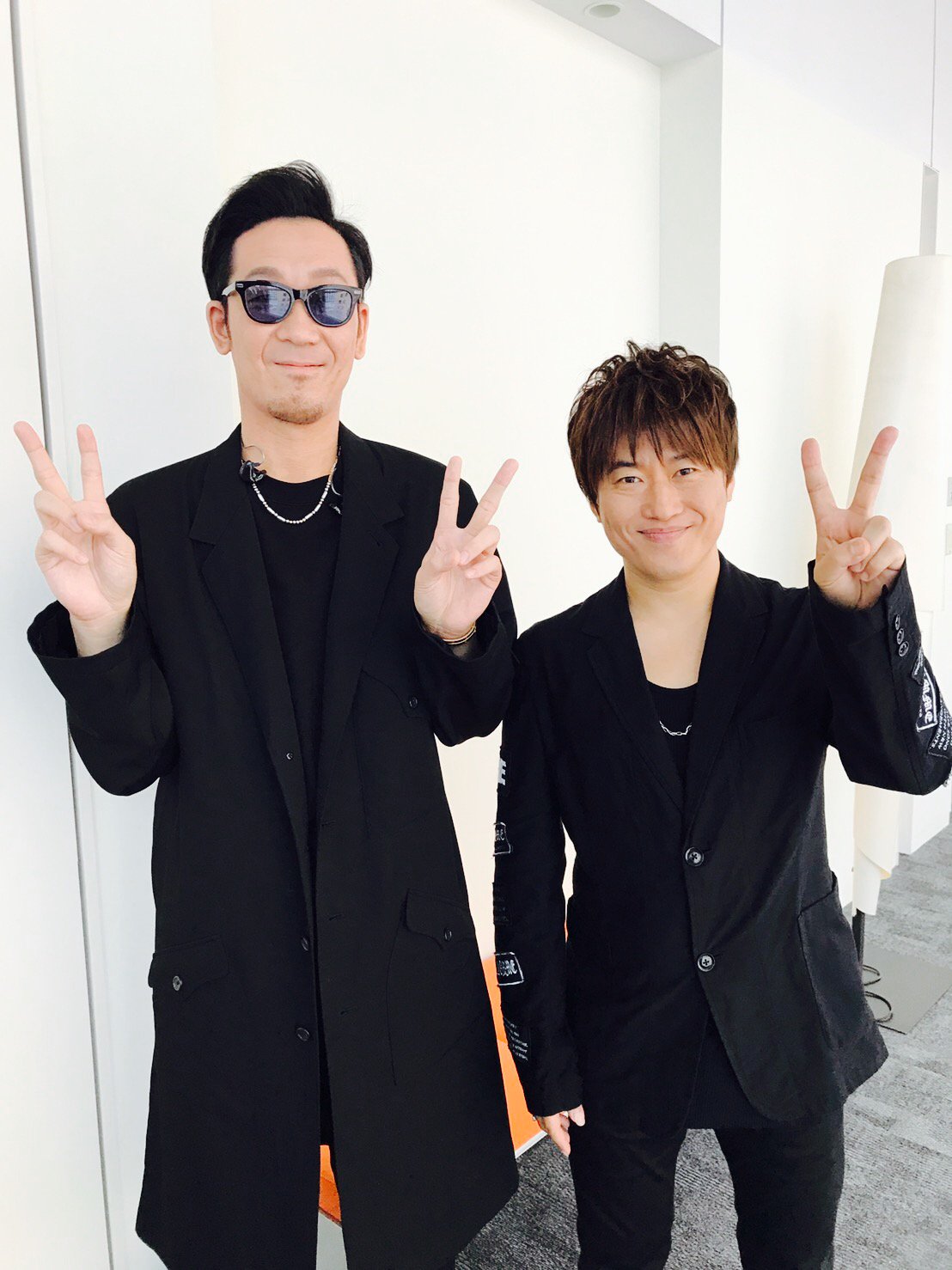 Twitter 上的 スッキリ 日本テレビ コブクロ の新曲 心 本当に すー っと入ってきて ｍｃたちだけでなくスタジオのスタッフもウルっとしていました 布袋さんとの交流や サラリーマン時代の話など意外な話もたっぷり 楽しい時間でした コブクロ 心