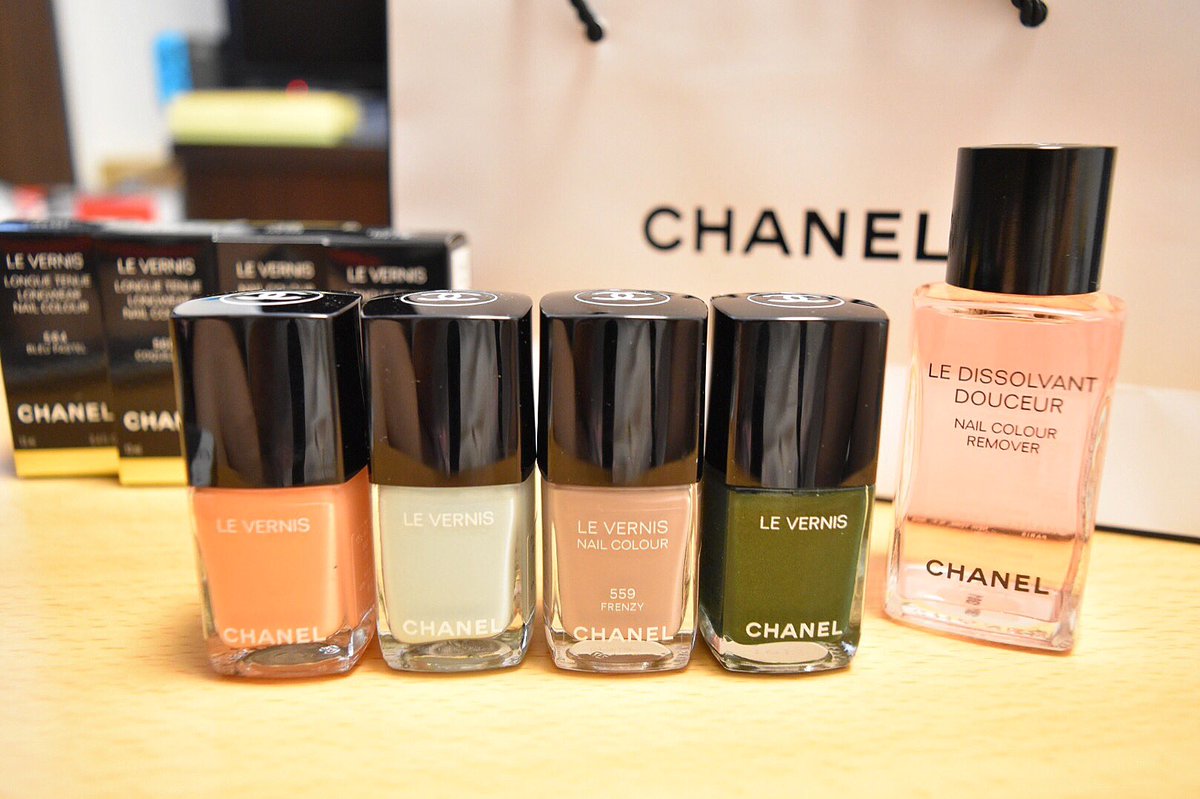 Azusa New In Chanel ヴェルニ ロング トゥニュ 536 エムロード 560 コキヤージュ 584 ブルー パステル ヴェルニ 559 フレンジー ル ディソルヴァン ドゥスール