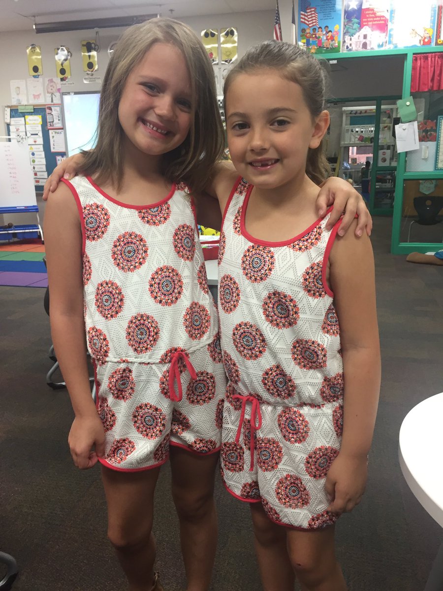 MKB1A's tweet photo. ABC countdown~ T is for dress like twins day. @MKBMavs https://t.co/tocWr3EqJD