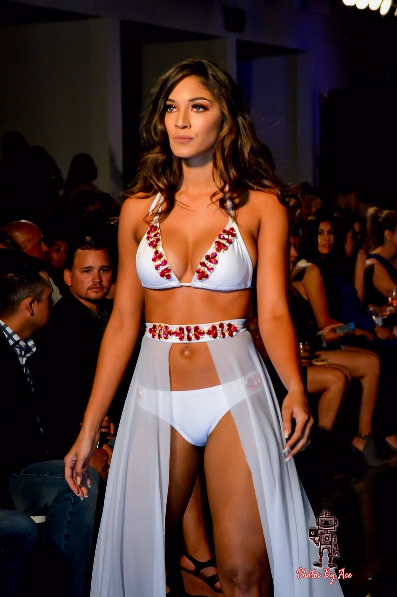 Photos_ByAce's tweet photo. Throwback to the 2017 @MercedesBenz of El Paso Swim and Cruise Fashion Show #fashion #bazaarModels #photosbyace https://t.co/CZb36ADUGO