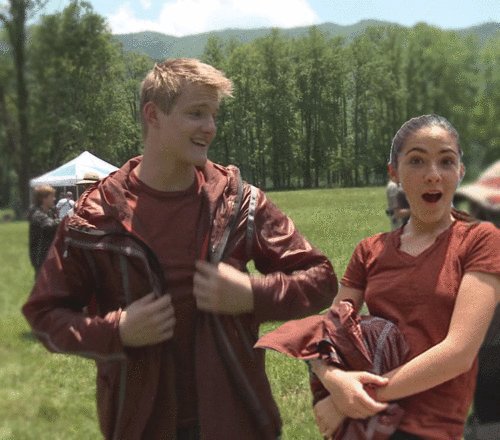 "Ƭʀʏɪɴɢ ᴛᴏ ɪᴍᴘʀᴇss <a href="/GracefulVitriol/">ᴄʟᴏᴠᴇ.</a>."