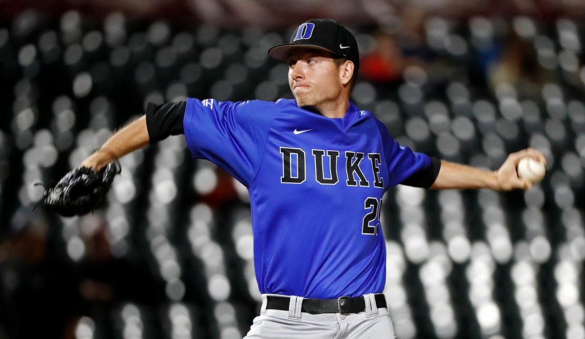 DukeBASE's tweet photo. RECAP: Duke scored 5 of 6 runs with two outs &amp; received 3.1 hitless innings from @njh555 to defeat Clemson 6-3 https://t.co/zjFeHyn4BK https://t.co/i4BTBvFJjh