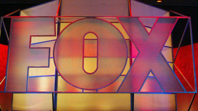 thehill's tweet image. Fox News employees "disgusted" after network pushes Seth Rich conspiracy hill.cm/mS6CEVX