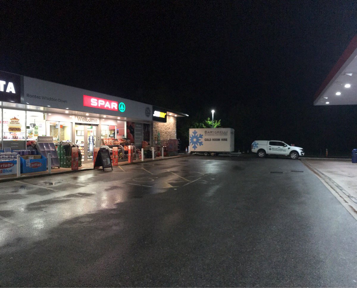 BartorelliLtd's tweet photo. Another happy customer and some great feedback! Have you spotted our fleet of trailers?#refrigeratedtrailer #emergency #callout #bartorelli https://t.co/rvva2nM8ye