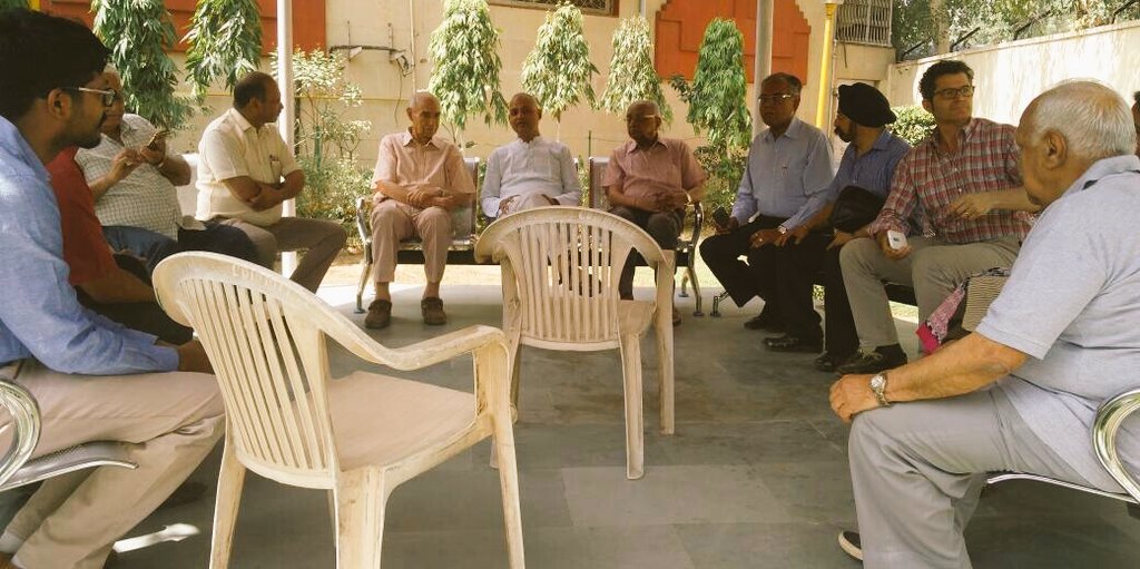 ElvinBaruah's tweet photo. @attorneybharti is on meeting with local residence of Shivalik along with DJB Officers. #AAPatWork #IndiaUnderRevolution #AAPisOnlyHope https://t.co/fOmdHcsIO0