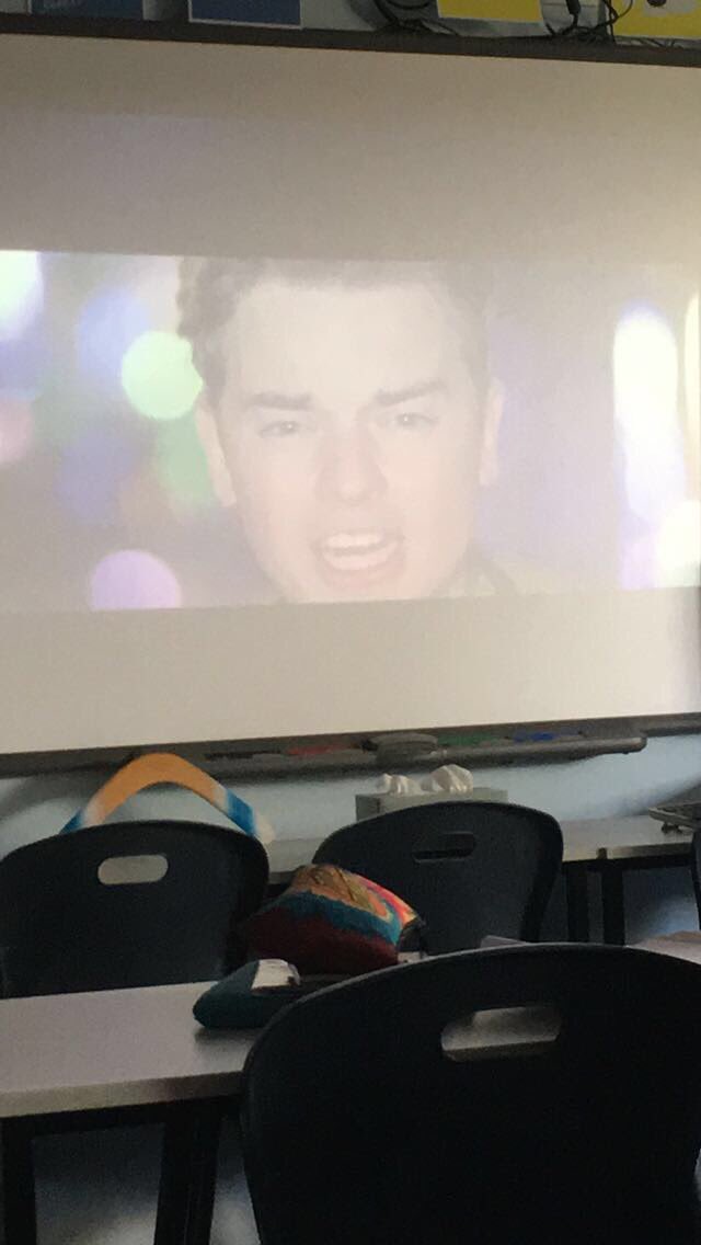 london_mixer's tweet photo. When you're supposed to be doing school work but you just can't resist @Jack_Maynard23 @ConorMaynard ππ#GRENADEVIDEO https://t.co/9AXQfBBNkr https://t.co/KPBpY7tOwd