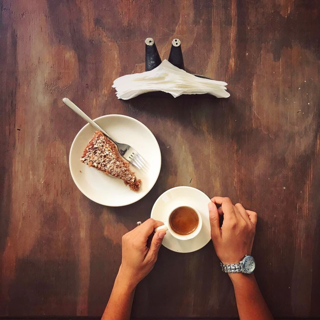 HotairballoonMV's tweet photo. It's the best kinda weather for @TheGoatfishCafe cuppa n kanamadhu cake!
#hotairballoonmv #kaashitheyo #makam #maldivegas https://t.co/dUPgvduJkA