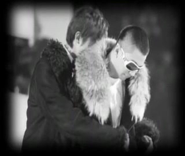 88GDYB88's tweet photo. 😢 #GDYB #BFF #TYGD https://t.co/e1aJVvzHpQ