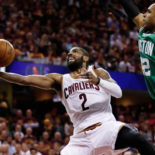 demarius247's tweet photo. Once again, uncle drew had be bruce wayne and save lebrons ass with 42 points #KI #theMENACE2 https://t.co/ox9q2pKwFo