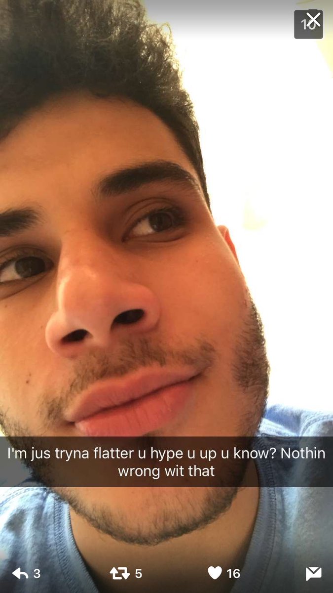 BilalisLife's tweet photo. Happy Birthday to my boy frosty the snowman #biggestflakealive #michellinman @17Nader https://t.co/JKUhJuxPA8