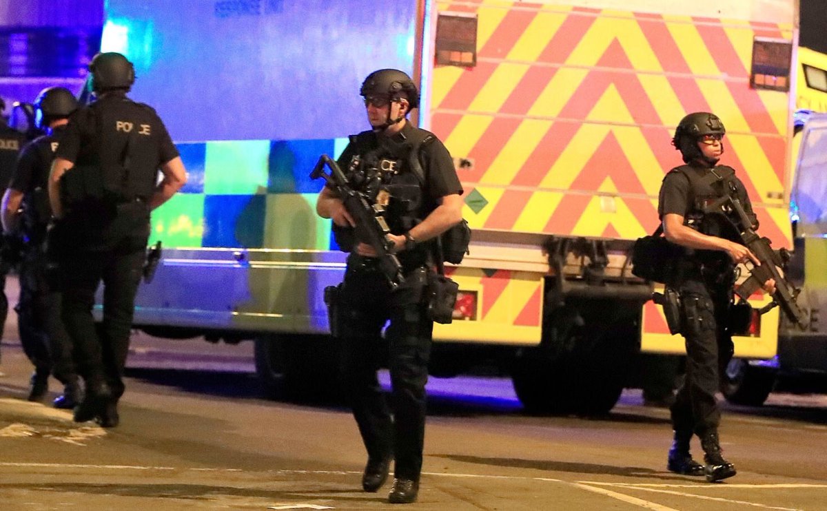 boltactionco's tweet photo. Free coffee for units working on the Manchester attack.If you are working on this,we will send over bag in support.Msg us #manchesterattack https://t.co/bgXQjGfR5k