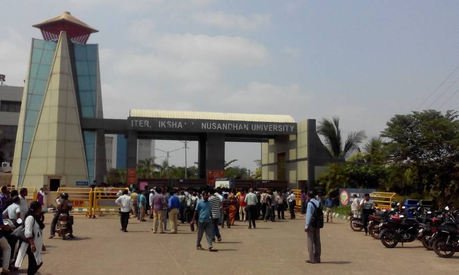 MyCityLinks's tweet photo. Protest by students at ITER, SOA University due to placement issues in Bhubaneswar. https://t.co/PJa9kEvbED