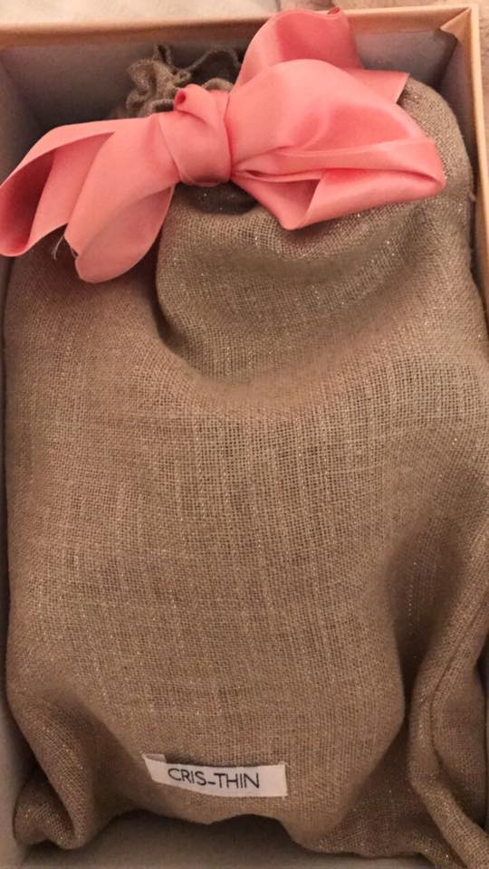 CrisThin_17's tweet photo. 🎀 #cristhinofficial #sartorial #easychic #easymood #easystyle #allure #madeinitaly #sea #sun #ss17 #somethingnew #eshop #shoponline https://t.co/l7f1qEr6pP