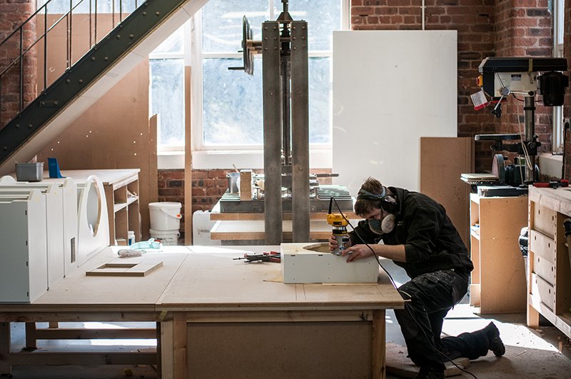 GregMarkleyF's tweet photo. Another busy morning in the workshop again https://t.co/D1tzam88A3 #GregMarkleyFurniture #BespokeFurniture #Macclesfield #Cheshire https://t.co/G0BgL7Kmvn
