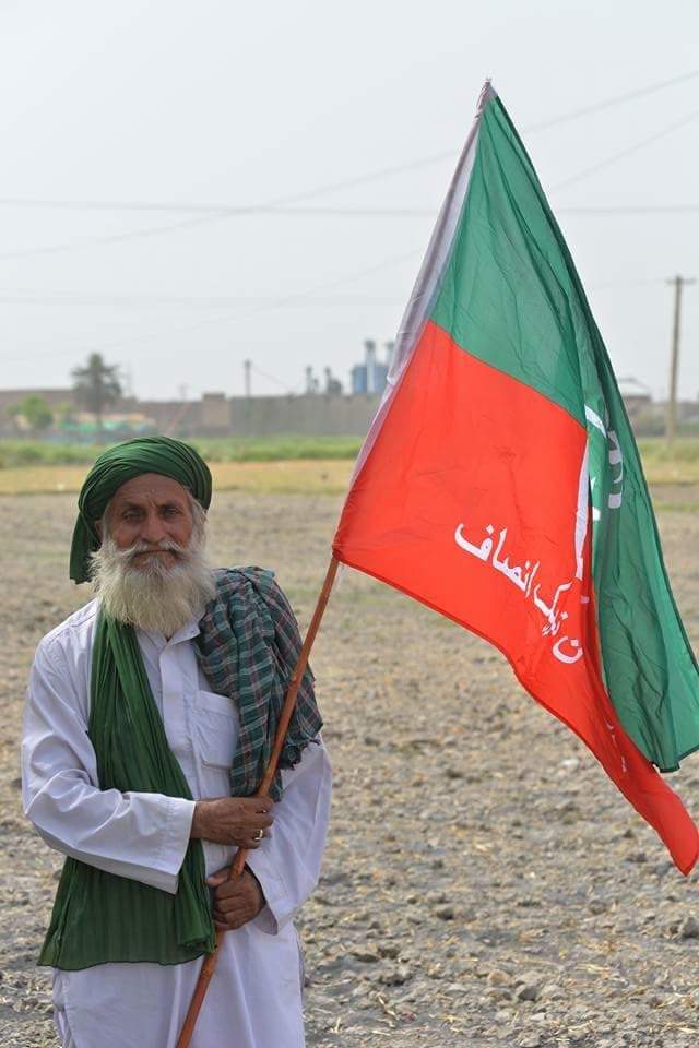 AttiaZahid's tweet photo. کون کہتا ہے  جوش ۔۔۔ جذبہ ۔۔۔ جنون  کی کوئی عمر ہوتی ہے۔۔۔ 👍
 سب کی ایک امید ۔۔ عمران خان ✌
#کشمور_پکارے_عمران https://t.co/8Tl2jiKd7i