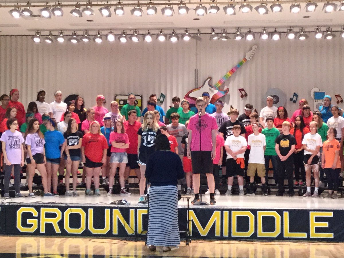 8th grade Soloists in the Awards Ceremony! 💕