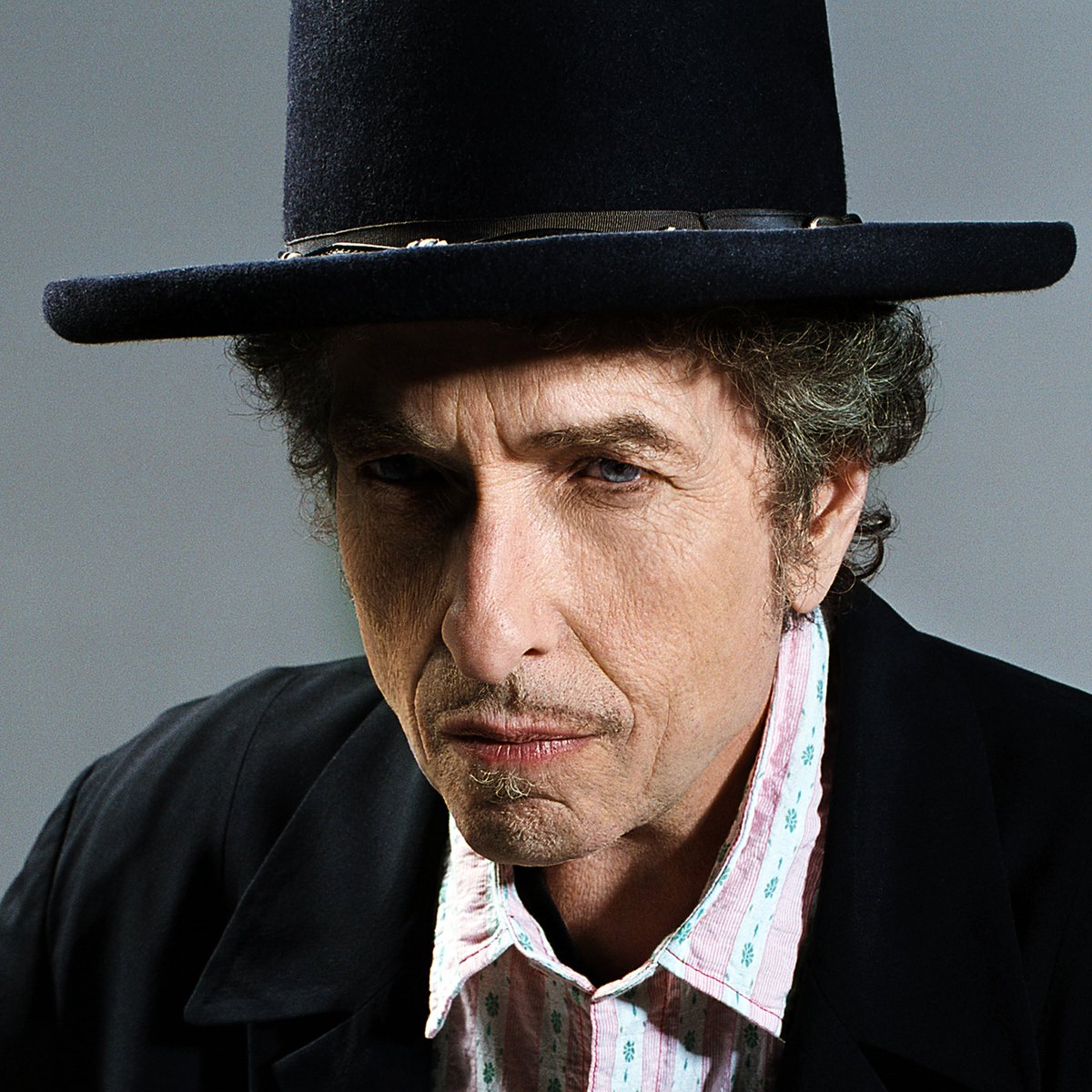RockHistoryPics's tweet photo. Happy birthday to Bob Dylan (Robert Zimmerman), 76 today. #bobdylan #HappyBirthdayBobDylan #legend https://t.co/FUsGOaR52M
