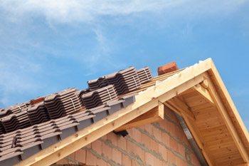 SouthThamesRoof's tweet photo. Live in a #ConservationArea? Read this first before replacing your #roof  #PreservingValue #permissions https://t.co/ZD1ubrUIaZ https://t.co/7u45msMRne