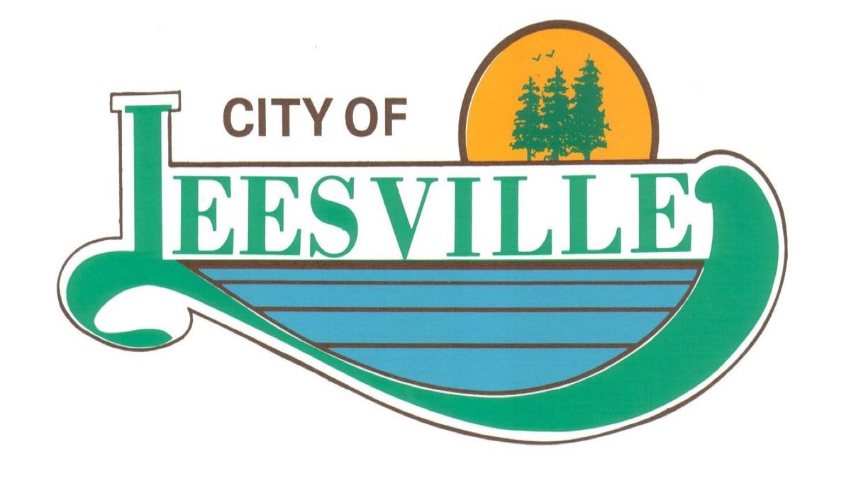 RachelBDNews's tweet photo. Leesville budget freeze, pool open, and more from the city council meeting. https://t.co/b3dMNJrmre https://t.co/JwRcRWw4eB