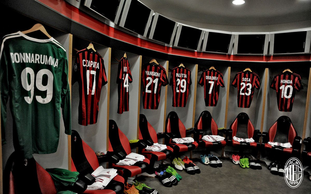 milanobsession's tweet photo. Return to Glory
https://t.co/RkbBsUktTn
#Milan #NewKitReview #LookingGood #ClassicFTW https://t.co/lNKsdenYsk