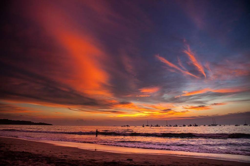 AgapeVisuals's tweet photo. #Sunset in #Tamarindo, #CostaRica #puravida #cottoncandyskies #everynight #agapevisuals #Pacific #beachdayallday #β¦ https://t.co/aEinwsqN6Q https://t.co/ceqkes4hLS