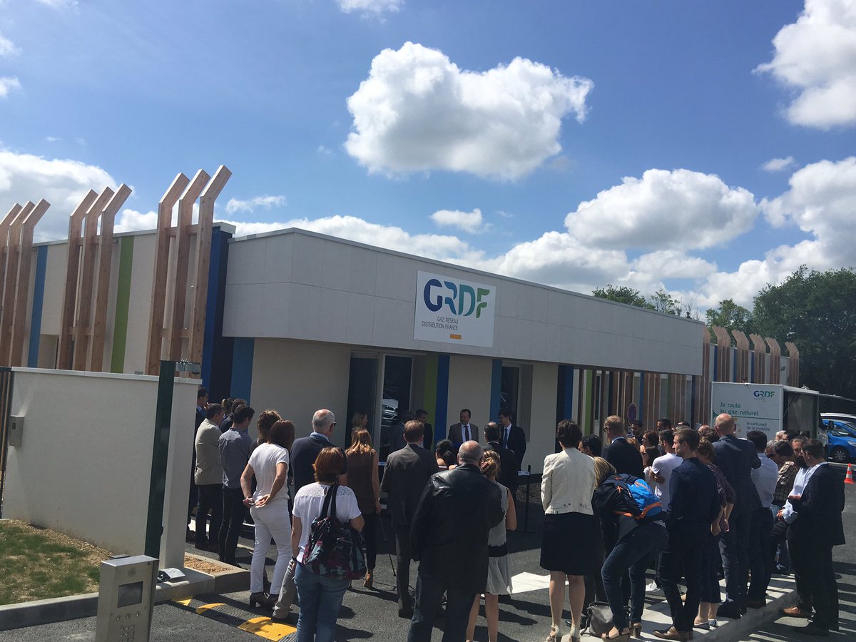 Zeg_ma's tweet photo. Inauguration du très beau site gazier d'Avrillé @GRDF 👍, #DevenirGazier  #jaimemaboite https://t.co/6Nh4WzrNgM