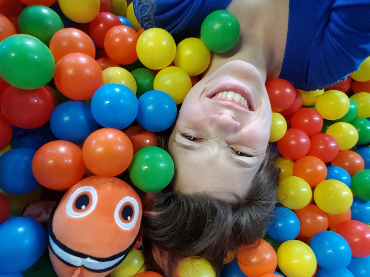 C'est parti pour #C2MTL ! #Braindate  avec Nemo ce matin au <a href="/PopupCamp/">PopupCamp</a>  😎 Une première! 7h30-23h x 3 jours!