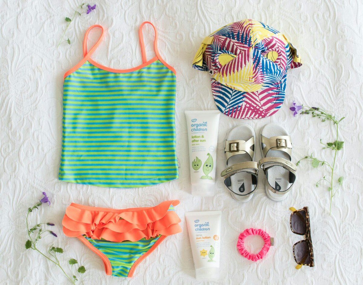 New post! Summer essentials for kids bit.ly/2rgFykB <a href="/BeanieandBear/">Beanie & Bear</a> <a href="/hotdogwatson/">littlehotdogwatson</a>  <a href="/GreenPeopleUK/">Green People</a> <a href="/Bobux/">Bobux</a>
