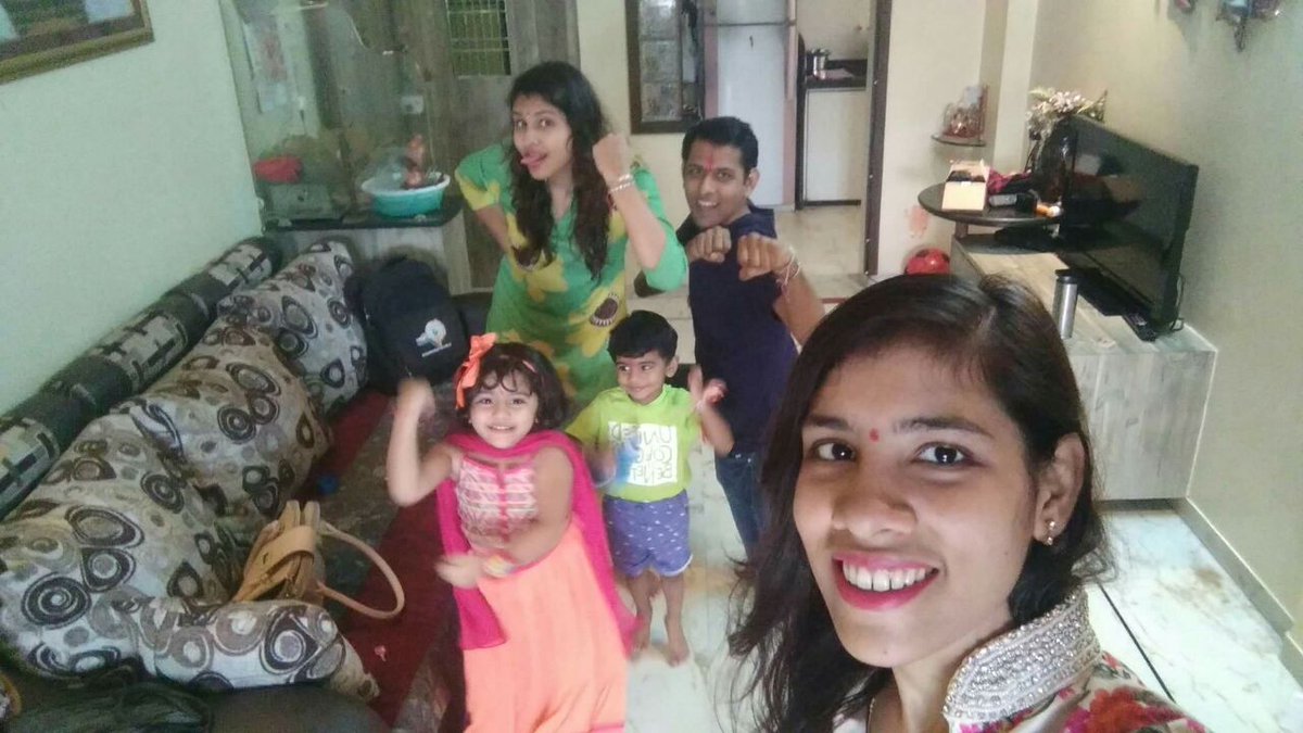 reenajain89's tweet photo. #GioneeSPL #Selfiestan
#Groupfie @GioneeIndia https://t.co/L7mGD3i65Y