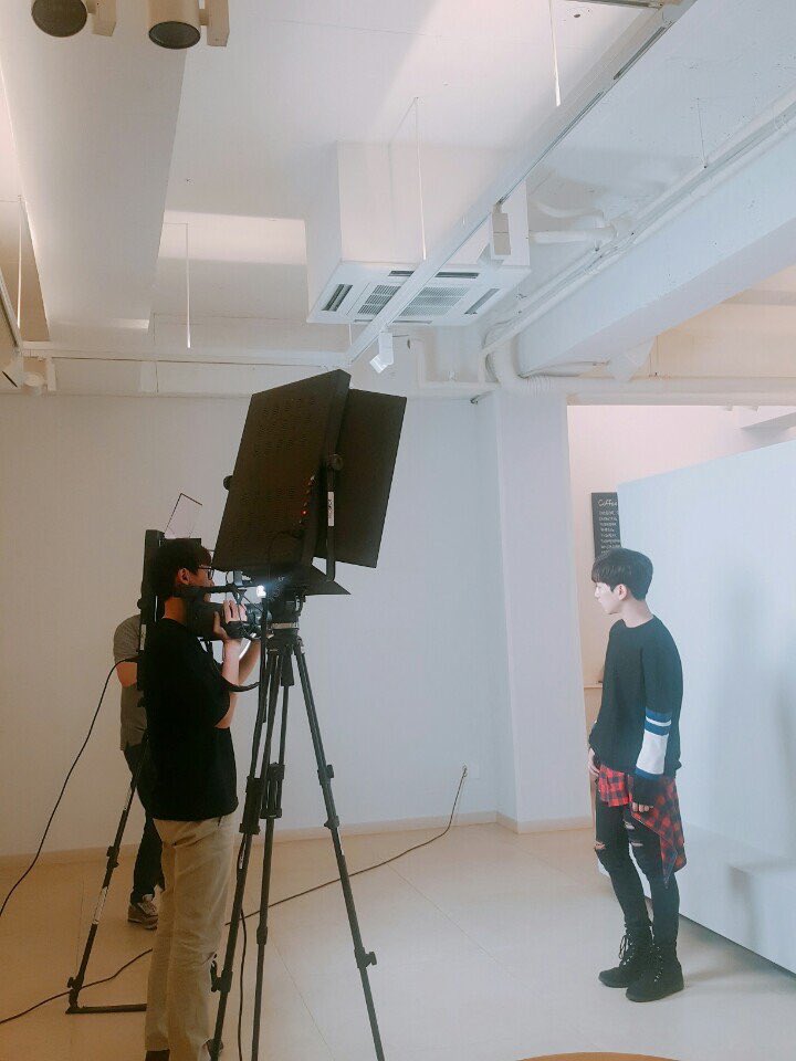 juwontak_japan's tweet photo. 170524 #주원탁 #wontop ツイッター
今日の #チュウォンタク 君は #フォーカスニュース のインタビューをしてきました。とても気になるでしょ？わかってますよ〜^^みなさんのために公開する #インタビュータク #トゥエイブル #2able https://t.co/TWb2b3puM7