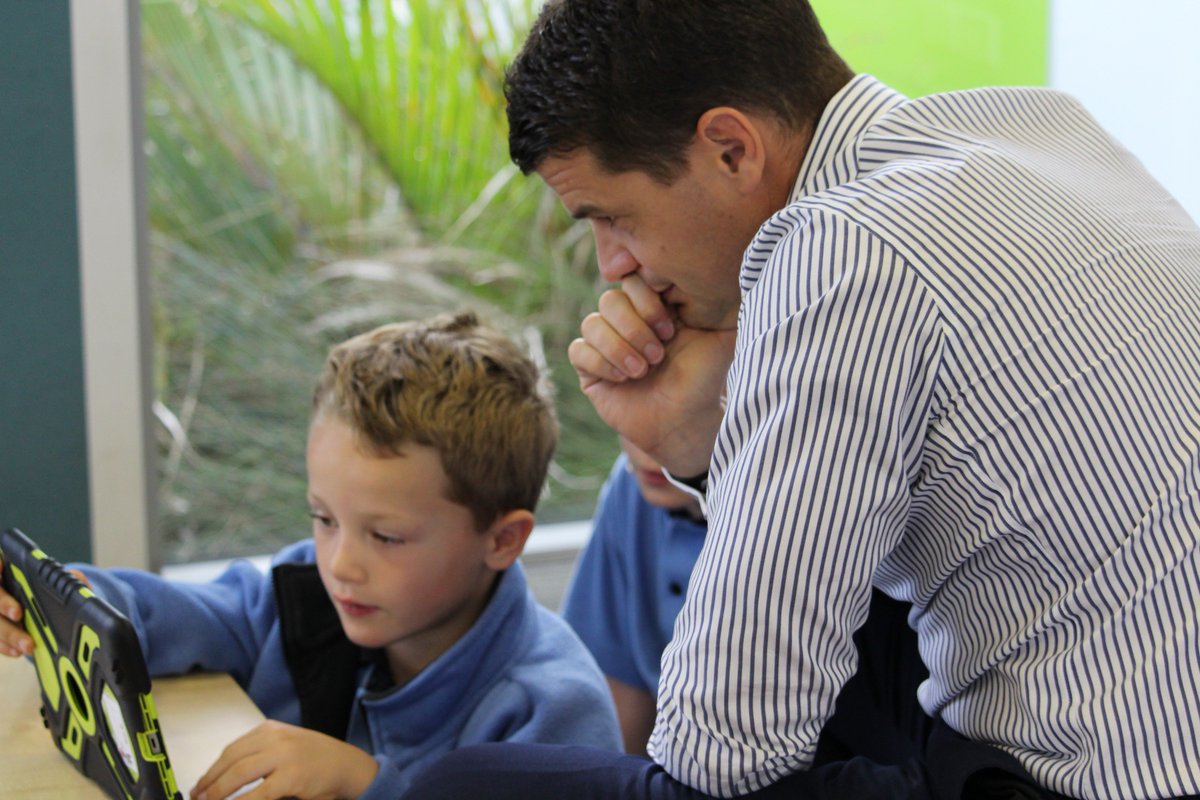 StonefieldsSch's tweet photo. Such focus, such pride, so much learning to be proud of #learnerledconferences https://t.co/Ugr7RXPIvM