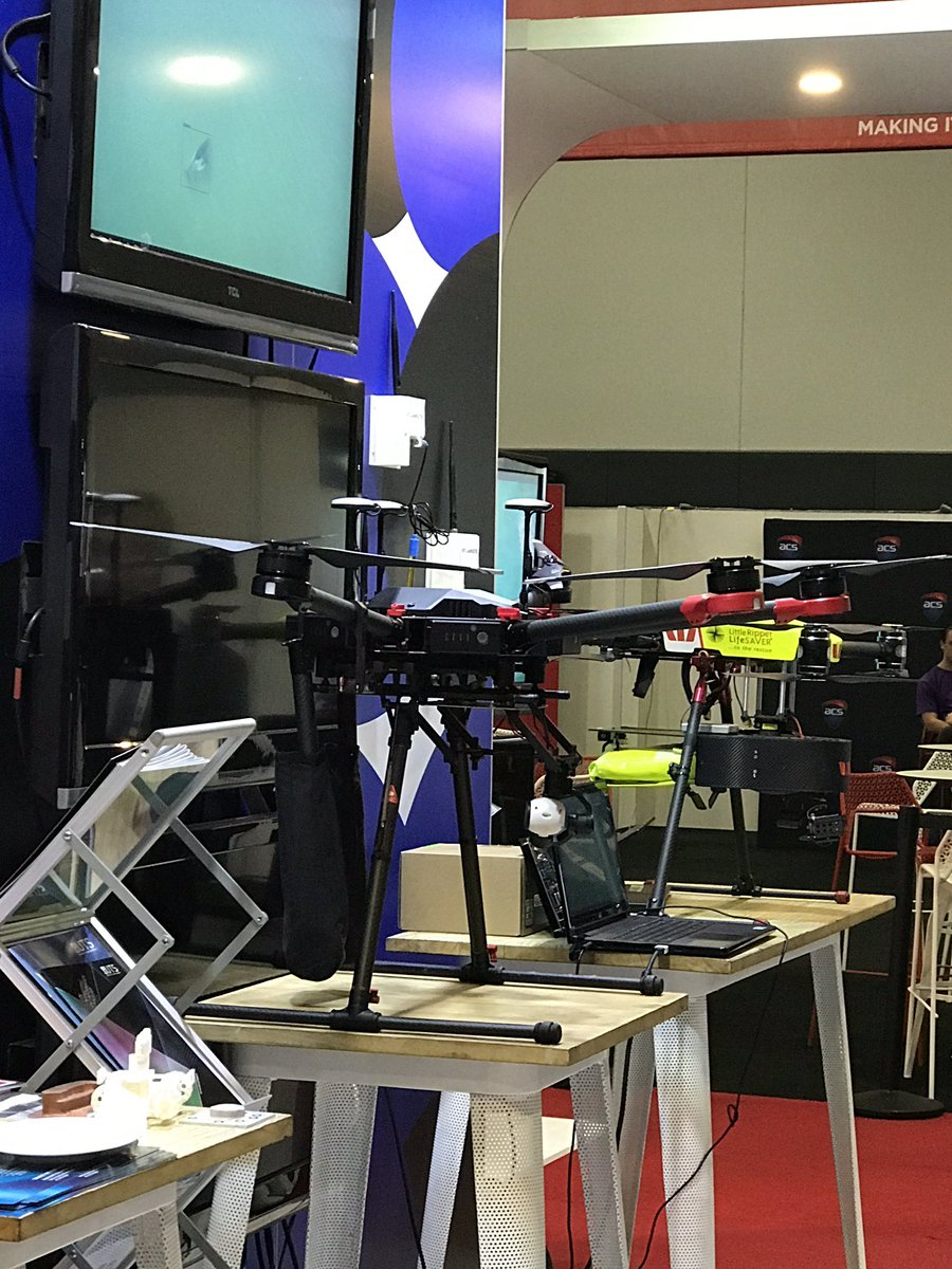 arankaN's tweet photo. Just saw the biggest drone I have seen in real life! #CeBITAus it's job to find sharks! Clever! https://t.co/wWOuy2BJOb