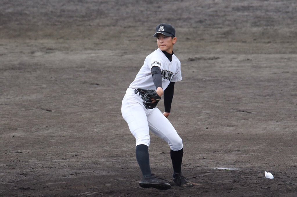 福岡高校野球 注目校 注目選手 真颯館 末松剛 低めに決まるキレの良いスライダーと内角を攻める勢いのある直球で安定感抜群の好左腕 北九州のドクターk T Co L4xm3mwqfx Twitter