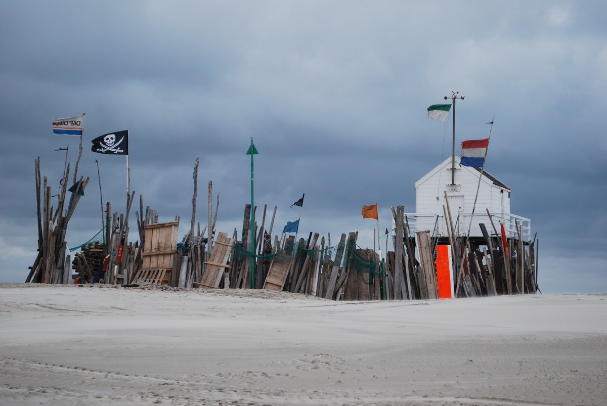 Zin in een weekendje natuur en cultuur op #vlieland? Kijk eens naar onze filmweekenden bit.ly/2d1A3Mf