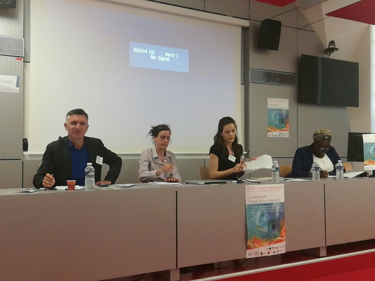 ColloqueED58's tweet photo. La deuxième session de notre colloque présidée par @JeanMichelGanteau #colloqueED58 #univpaulvalery https://t.co/EkUTCOBR43