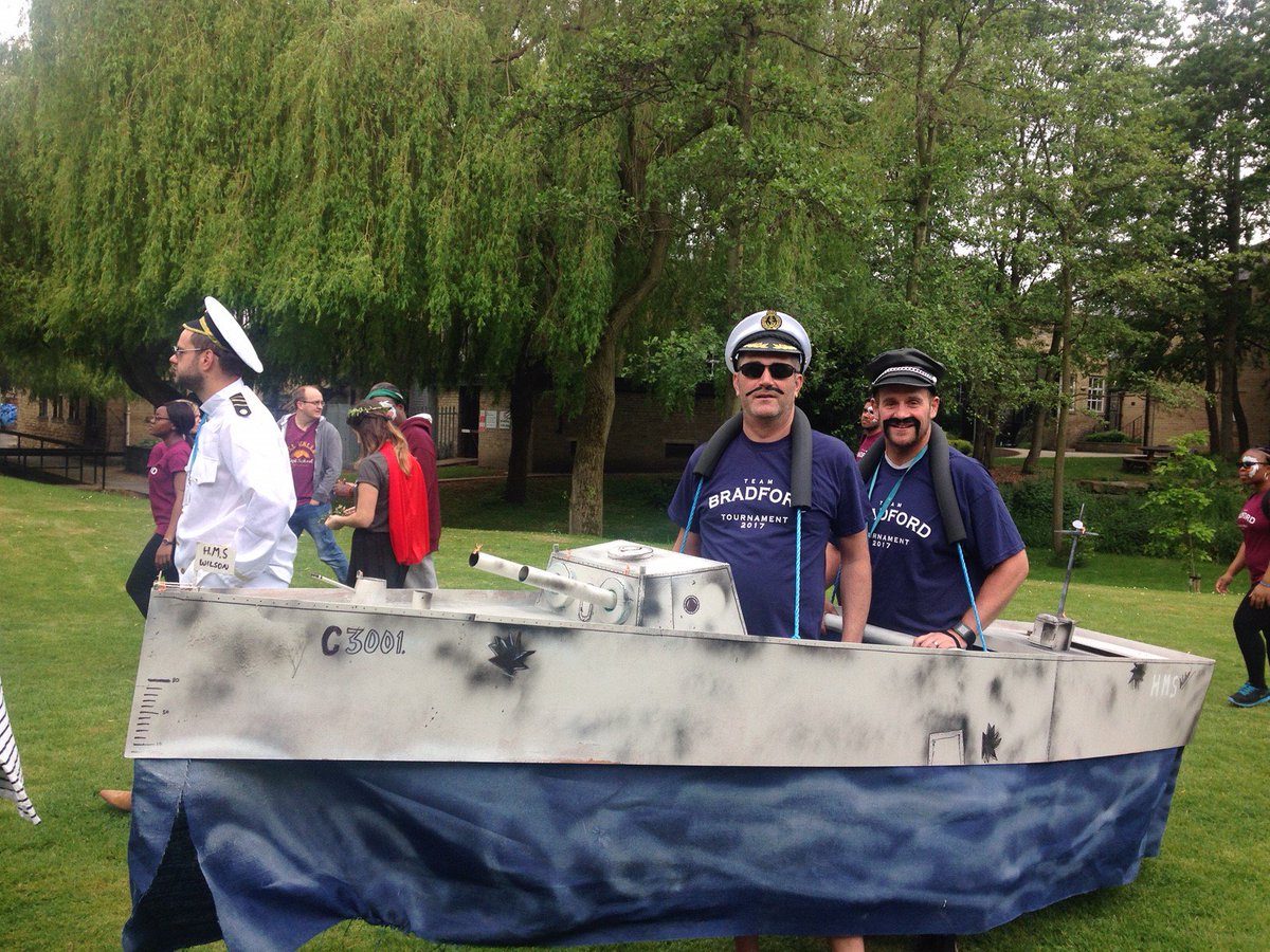 BradEstates's tweet photo. Team Navy all geared up for Team Bradford 2017! https://t.co/tjTk55LNcV