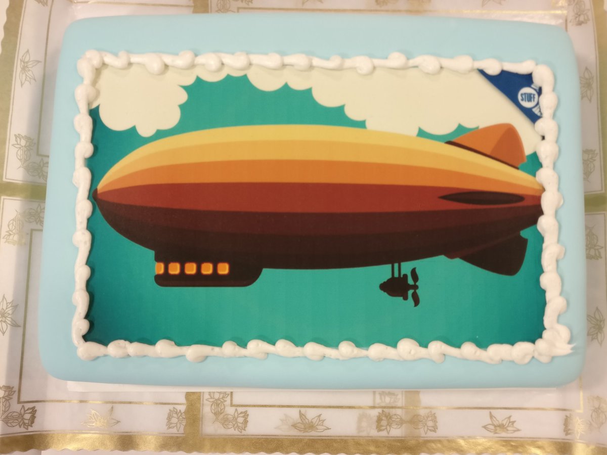 Blimb cake time to celebrate <a href="/Cities_PDX/">Cities: Skylines</a>  Mass Transit!