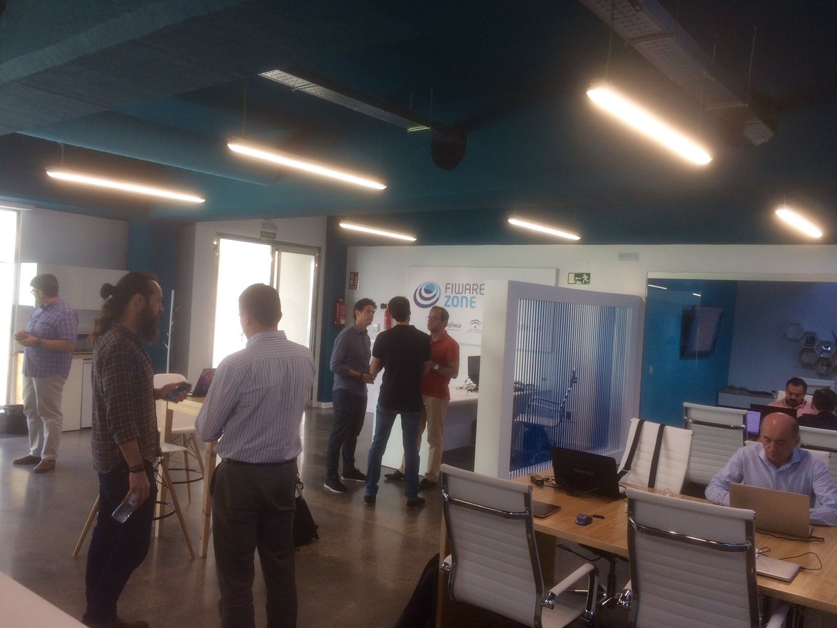 FIWAREZone's tweet photo. Breve descanso antes de continuar con la parte práctica en #FIWARExperts https://t.co/tkPQUcLYvg