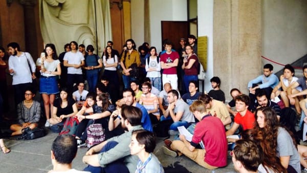 Approvata la mozione: scatta il numero chiuso alla Statale di Milano, protestano gli studenti

Leggi di piu': bit.ly/2qjc3JY