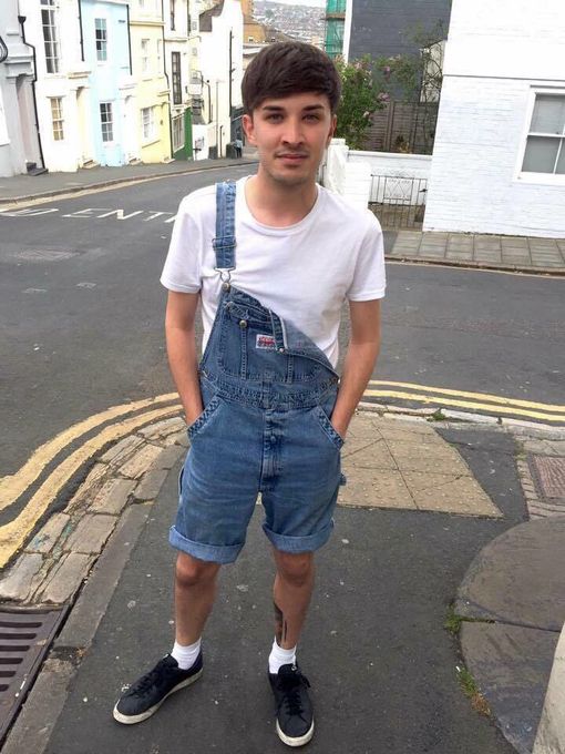 MENnewsdesk's tweet photo. Breaking: Friend of Martyn Hett confirms he died in Manchester Arena attack https://t.co/ZP7BAPza2J https://t.co/Jloxkvi7tY