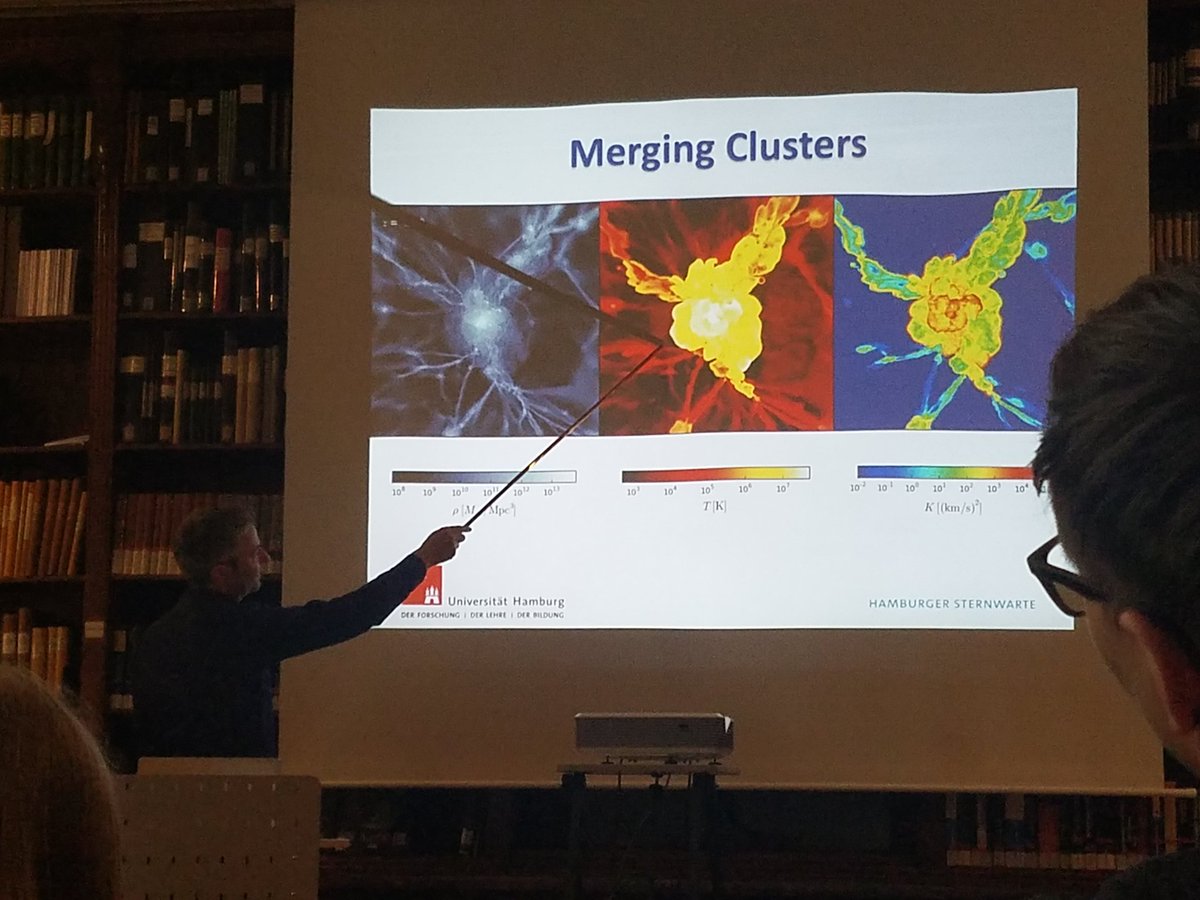 of_starlight's tweet photo. Settled in for LOFAR summer @unihh 's observatory, Wolfram Schmidt shares newest Nyx simulations of merging #galaxy clusters #astronomy https://t.co/Jokqmm9kYS
