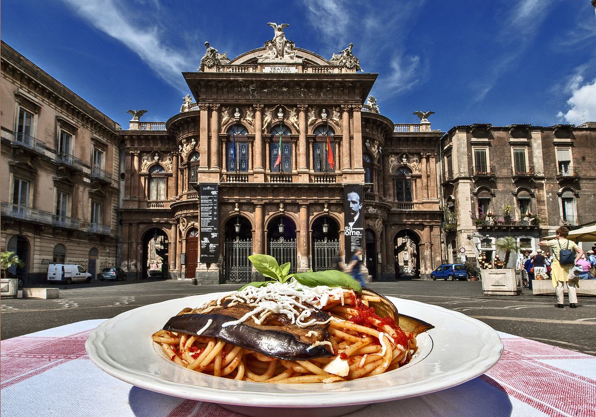Итальянская национальная кухня. Кухня Ватикана. Национальная еда Италии. Традиционная архитектура Сицилии. Национальная еда в Италии в Италии.