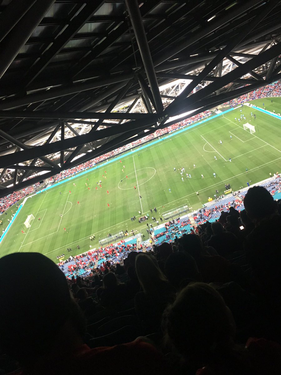 Benmathews92's tweet photo. #RedsInSydney #LIVSYD #YNWA #LFC https://t.co/HNaVSgkuso