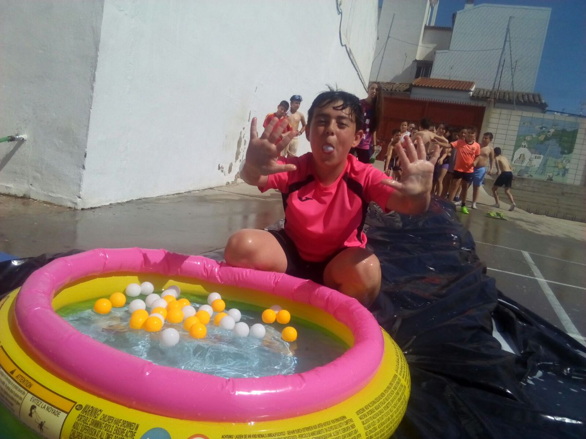 SalesianosPZB's tweet photo. #MayoSalesiano @salesianospozo FIESTA de MARÍA AUXILIADORA https://t.co/pDfEhMDrtK