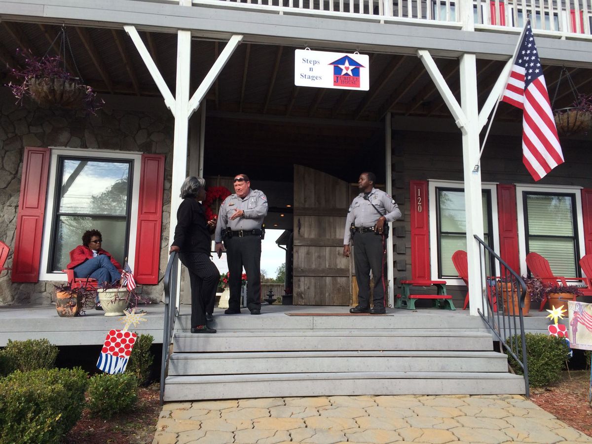 EpicWomenVets's tweet image. #ResistInjustice @ABCNetwork Complicit with Criminalization of Disabled Black Women Vets n FortBragg/ FayettevilleNC? #ThinkSo #ResistHatred