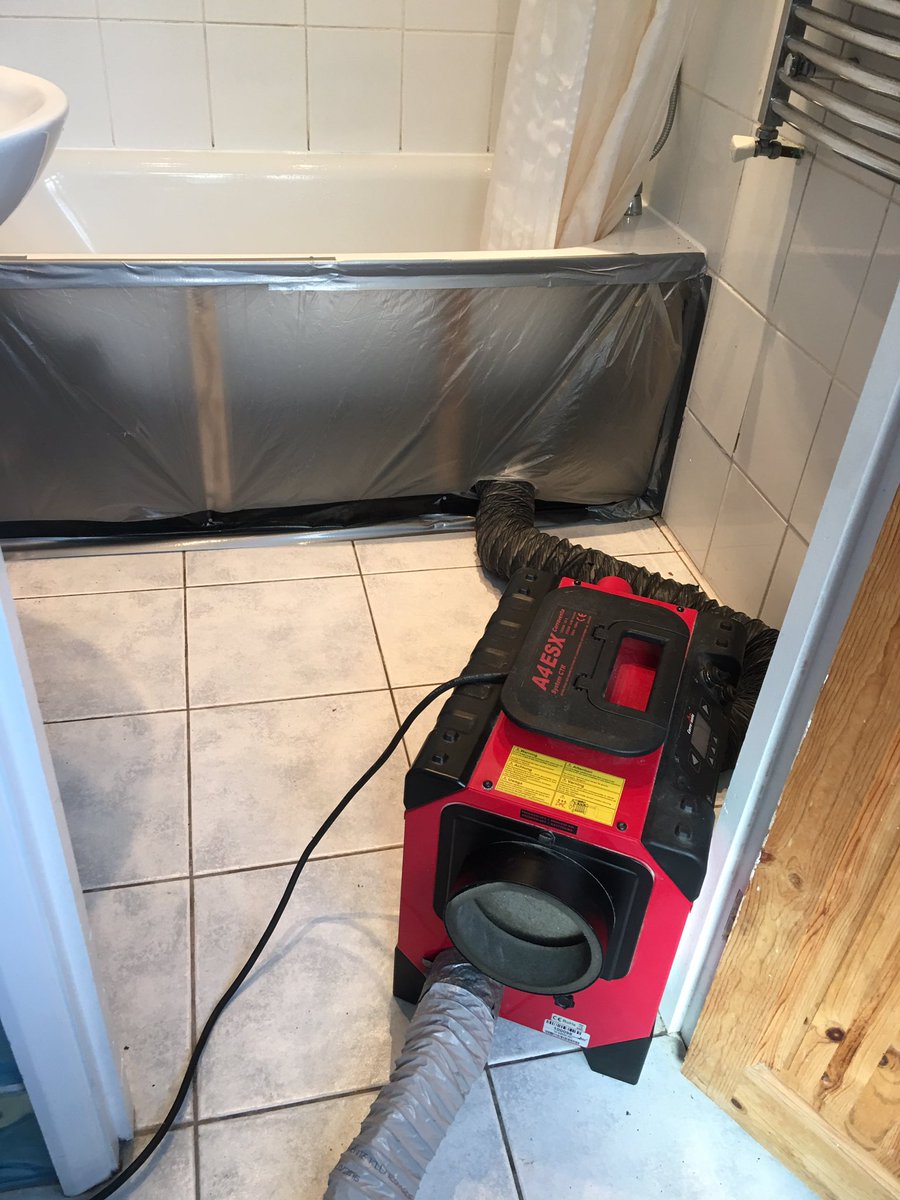 ChrisBDMATech's tweet image. A successful set up of the @Corroventauk1 A4 to target dry under a bath. 💨💨💨