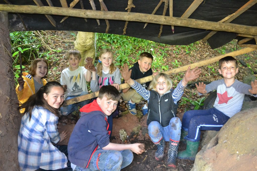 ParagonBath's tweet photo. Y5 have been mining clay, mixing cob with their feet & building a new cob wall with @SwainswickExpl out in our woodlands! #TPOutdoorLearning https://t.co/MZmos4FYNM