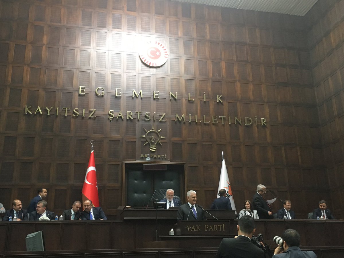 selvacam's tweet photo. Başbakanımız Sayın Binali Yıldırım'ı Ak Parti Grubu olarak Grup Başkanı seçtik.Allah hayırlı uğurlu eylesin.. https://t.co/gcDpw0sV5s