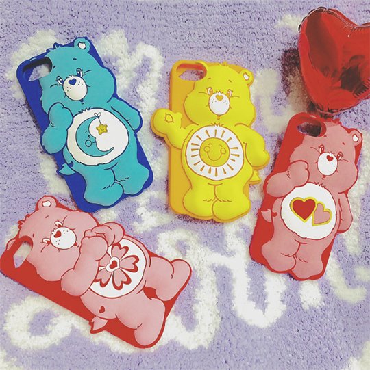 Plaza 公式 大人気の ケアベア Iphoneケースに新しいデザインが仲間入り T Co R2vf3c3h9h ケアベア